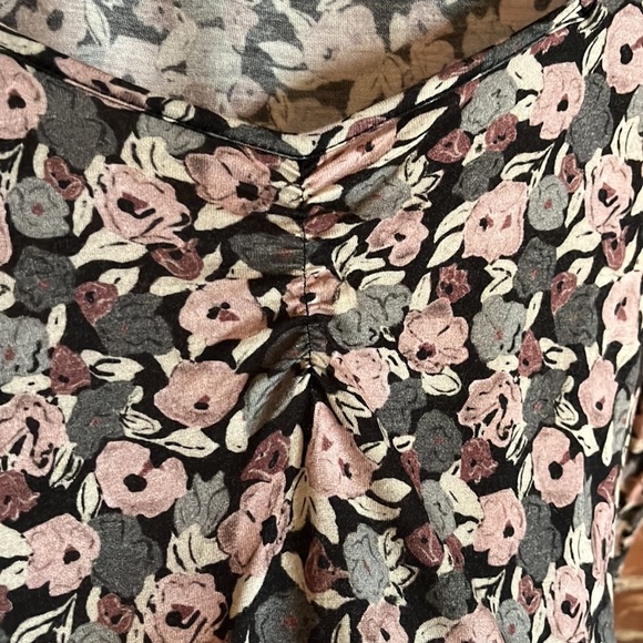 Rouje top size 36 🌸 💕 - Picture 4 of 7